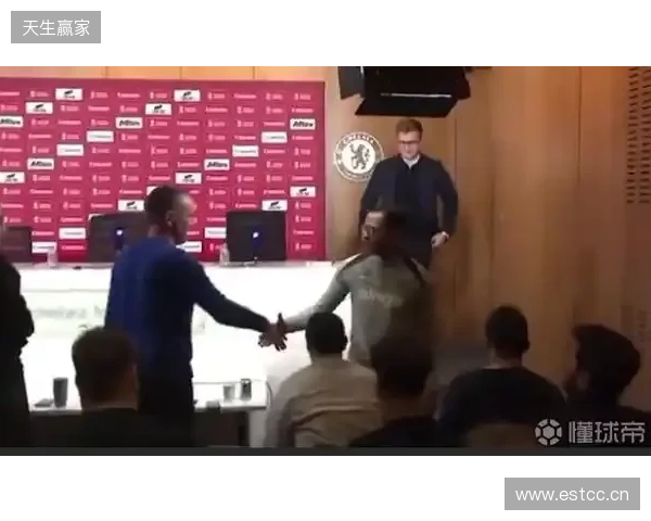 有风度，罗塞尼尔在切尔西首场发布会前与在场所有记者一一握手