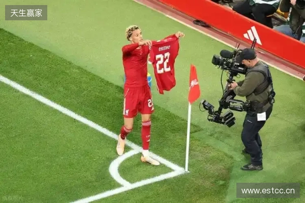 埃基蒂克：期待重回马赛主场踢球，那里有着难以置信的球迷